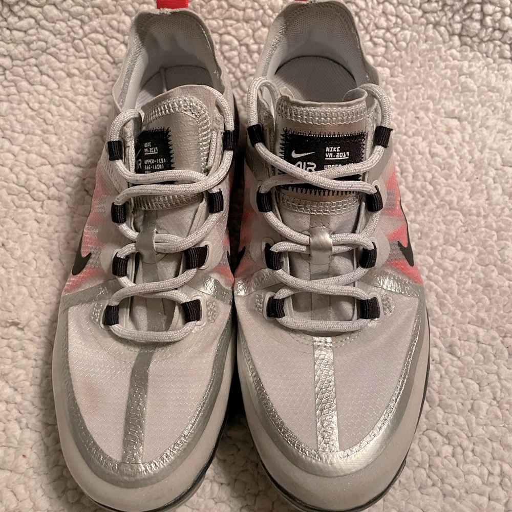 Nike Air Vapormax Running Training Sneakers Shoe  Platinum Black White Size 4.5Y